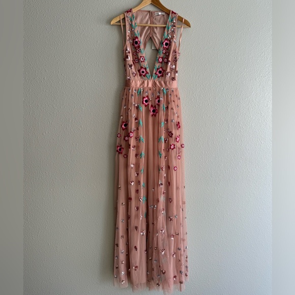 Maya Deluxe Embroidered Pink Maxi Dress - Picture 3 of 8